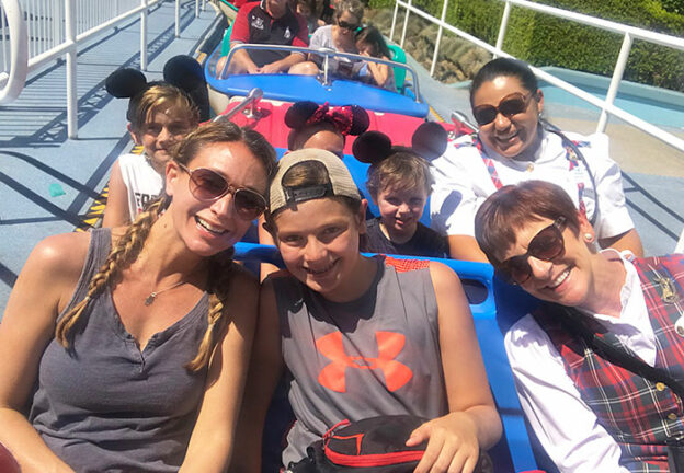 disneyland vip tour guides