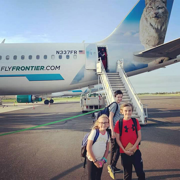 frontier plane kids